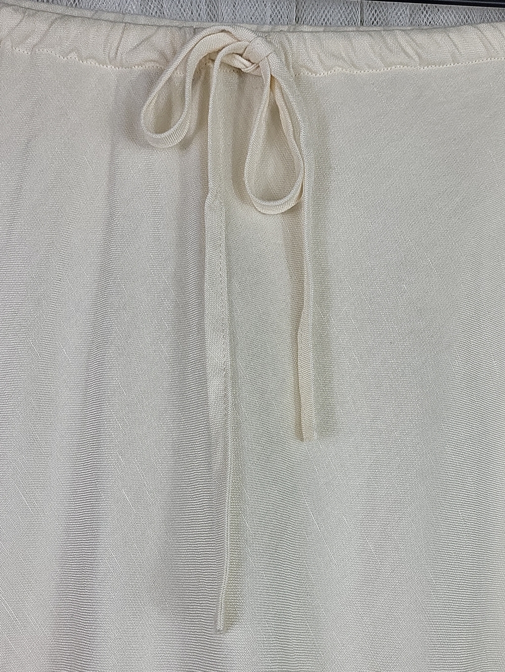 Rhythm Bias Cut Maxi Skirt - CREAM. Size 4 - Picture 8 of 13